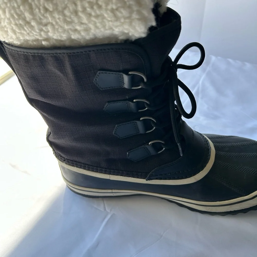 Sorel Women’s Winter Carnival Waterproof Boots. Size 10 - Picture 4 of 7
